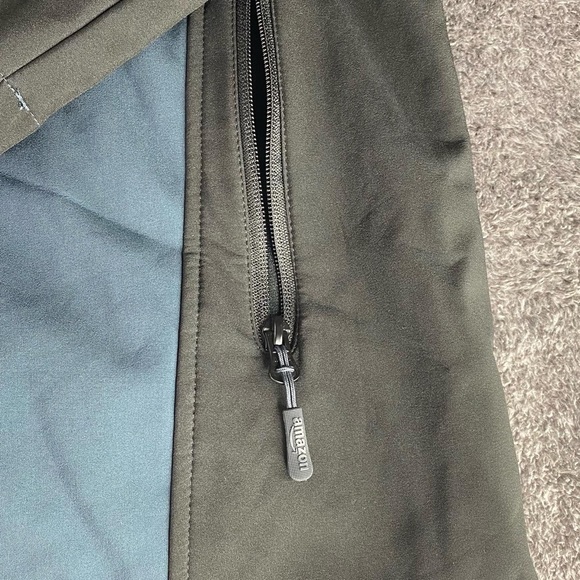 Amazon Prime by Luly Yang Full Zip Rain Jacket w/ Hood - Driver/Employee - Sz XL - Picture 2 of 10